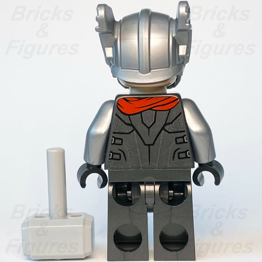 LEGO  Super Heroes Thor Minifigure with Helmet & Hammer Avengers Marvel 761692