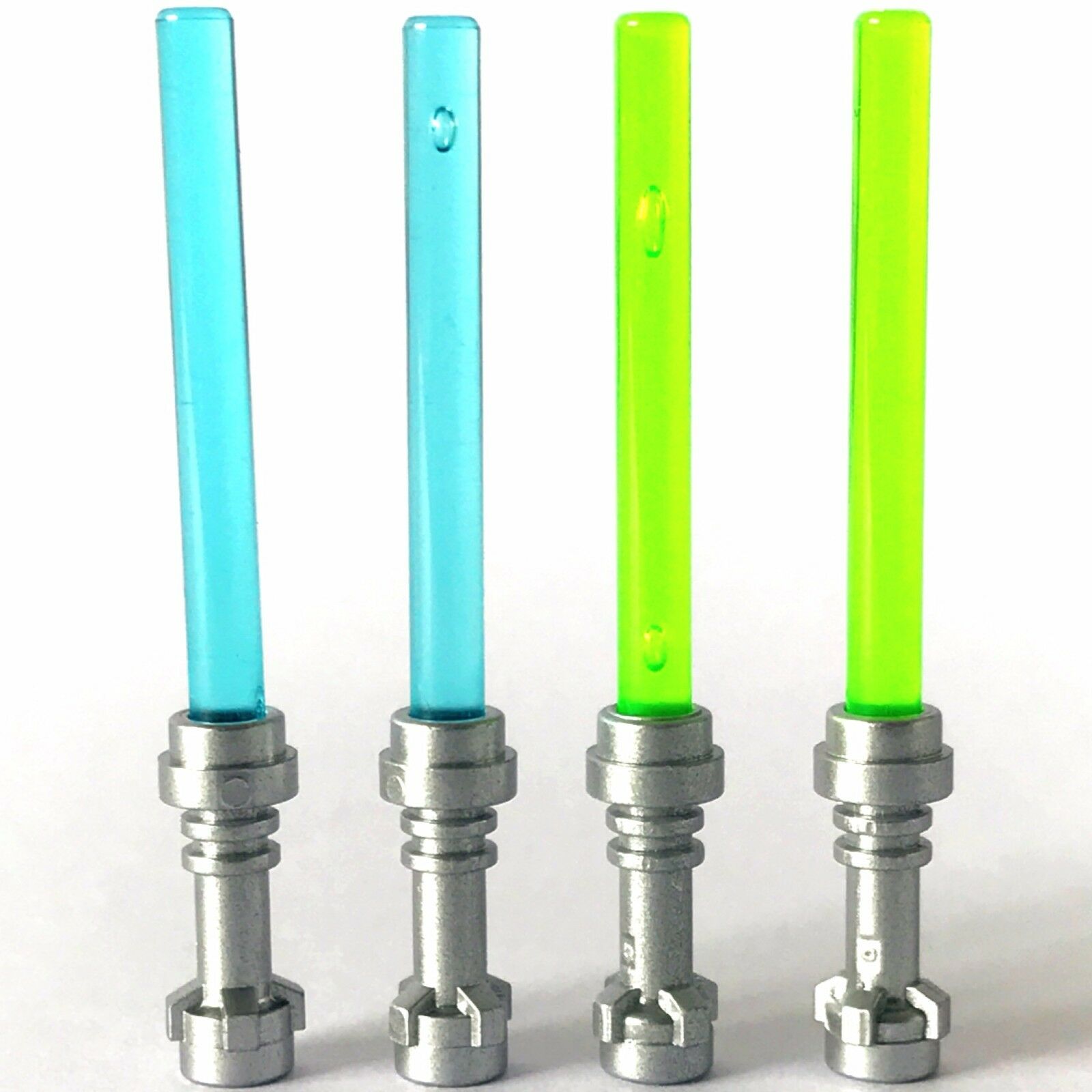 2 x Star Wars LEGO Bright Green & 2 x Blue Lightsabers Jedi Sith Weapon Parts - Bricks & Figures