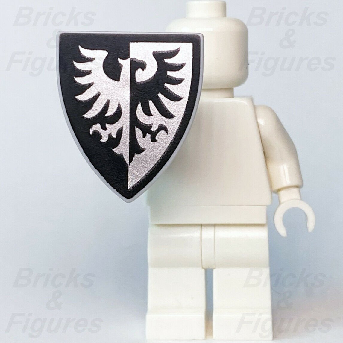 Ideas LEGO Black Falcon Triangular Shield Minifigure Weapon Part 21325 31120 - Bricks & Figures