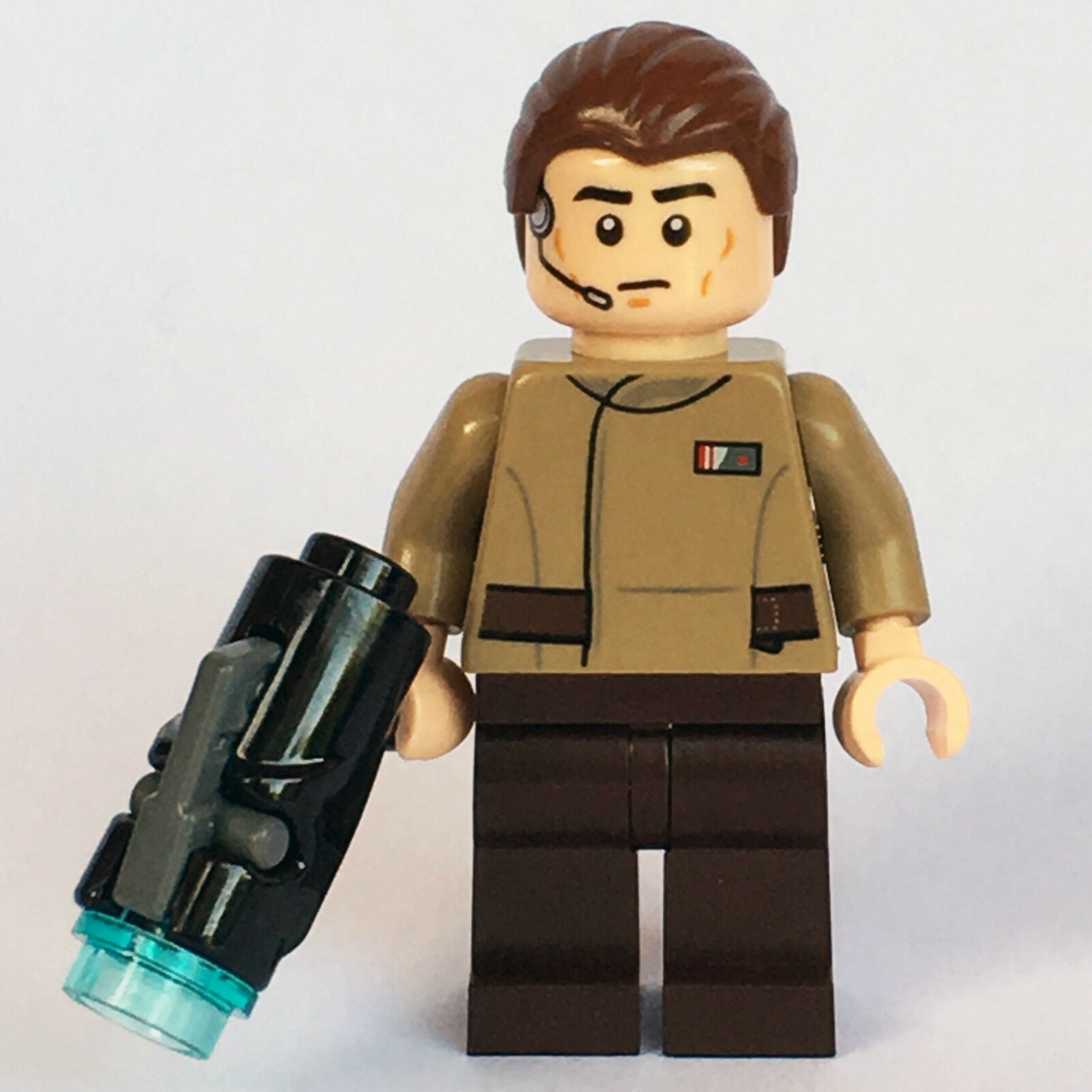STAR WARS lego RESISTANCE OFFICER with headset force awakens Minifigure 75131 NEW - Bricks & Figures